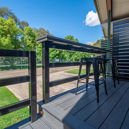 Gundagai Tourist Suites Exterior foto